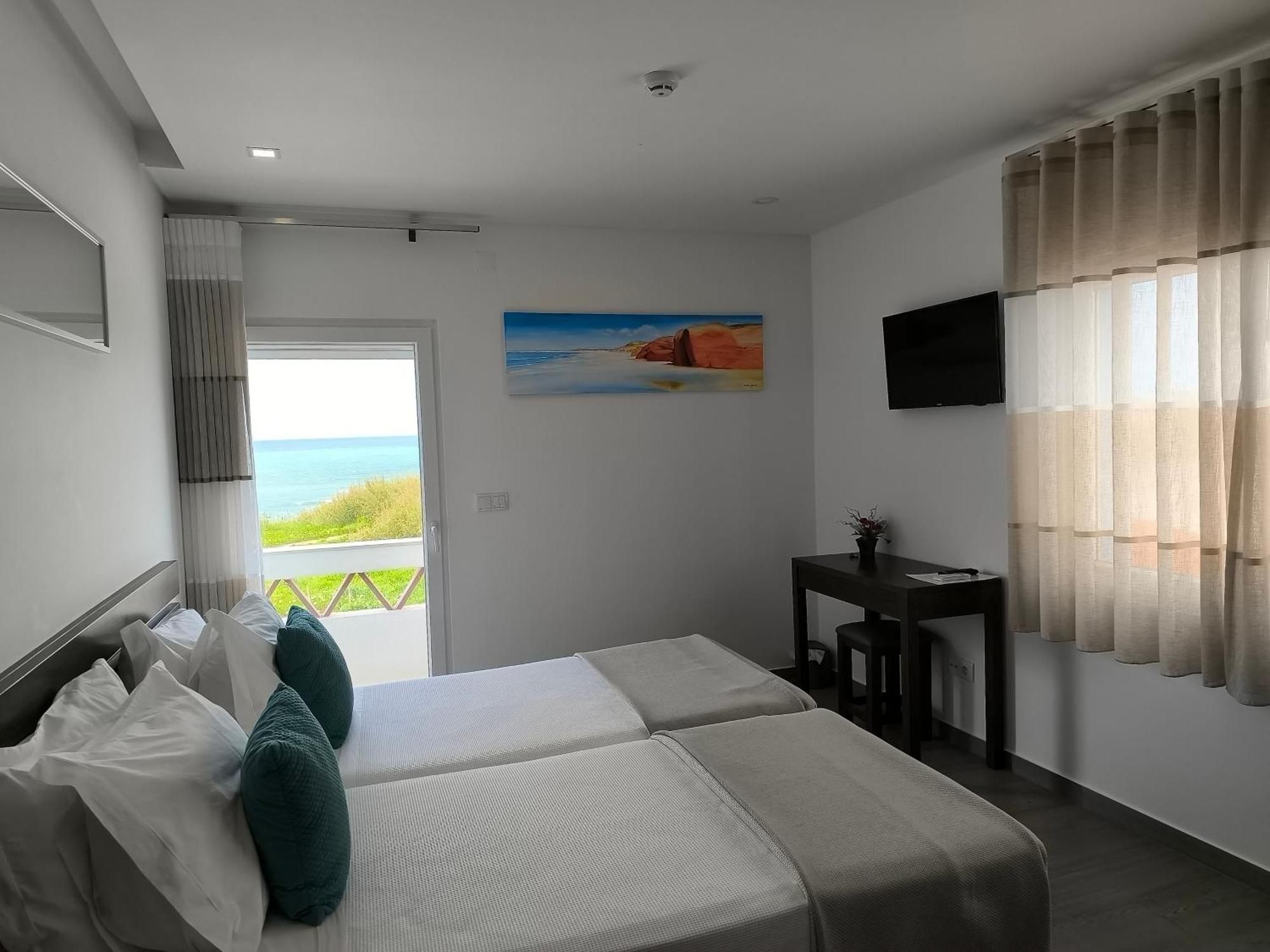 Baleal 4 Surf II Bed & Breakfast Bagian luar foto